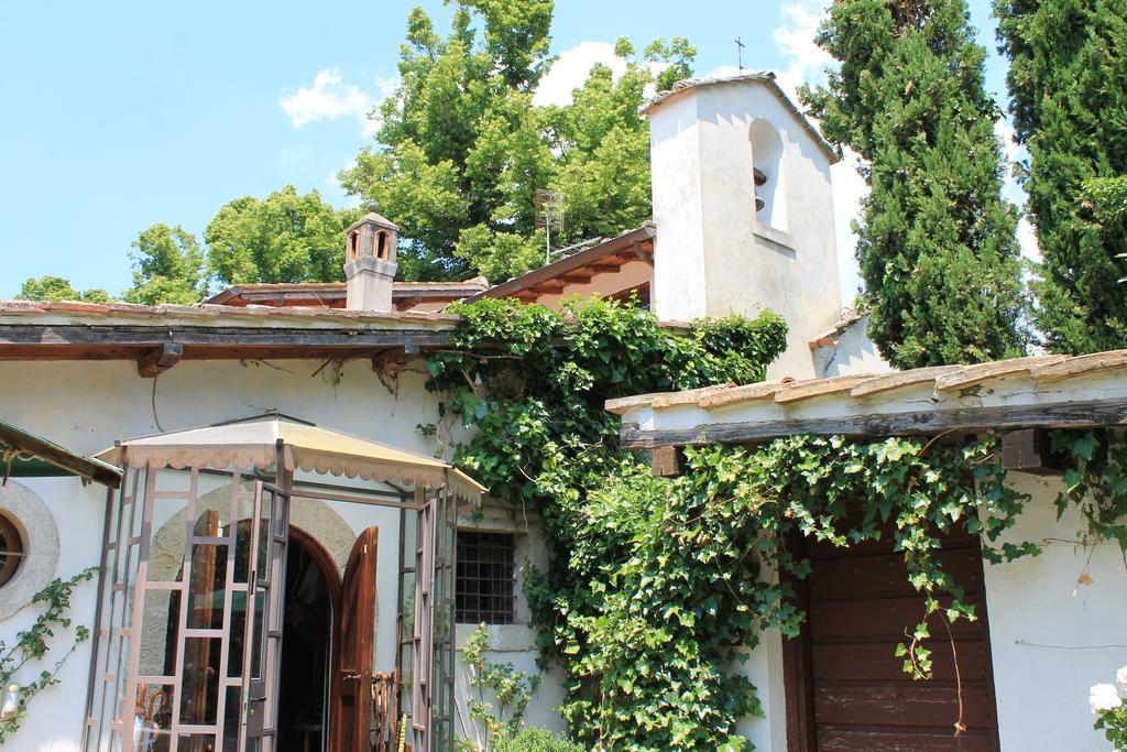 La Canonica Dei Fiori - Anna Fendi Country House Hotel Ronciglione  Buitenkant foto
