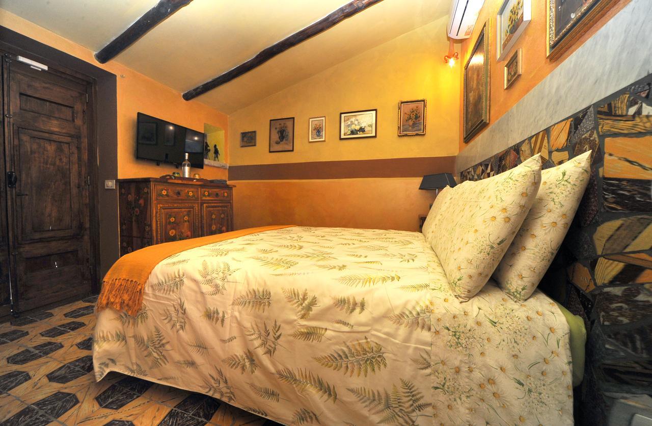 La Canonica Dei Fiori - Anna Fendi Country House Hotel Ronciglione  Buitenkant foto