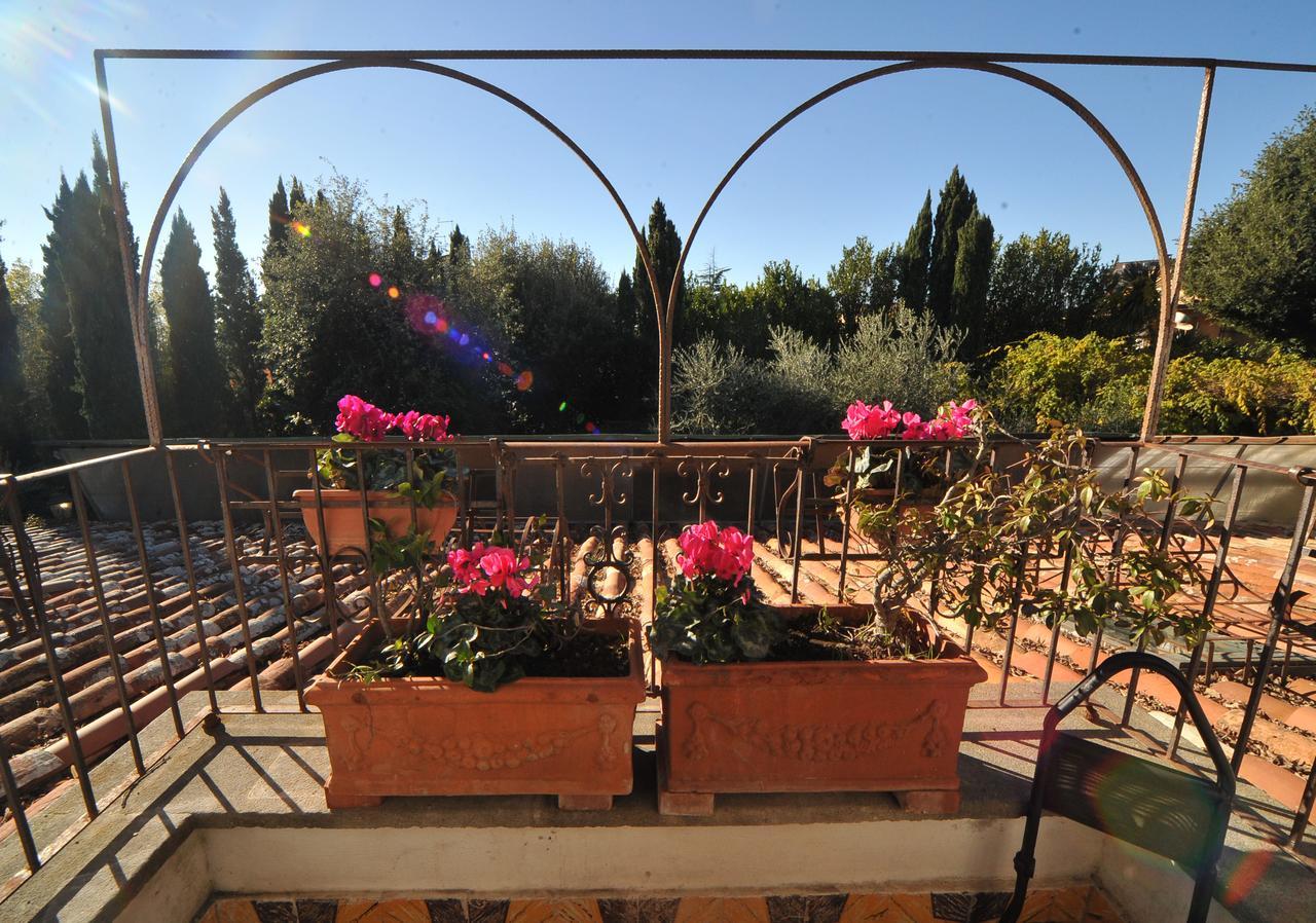 La Canonica Dei Fiori - Anna Fendi Country House Hotel Ronciglione  Buitenkant foto