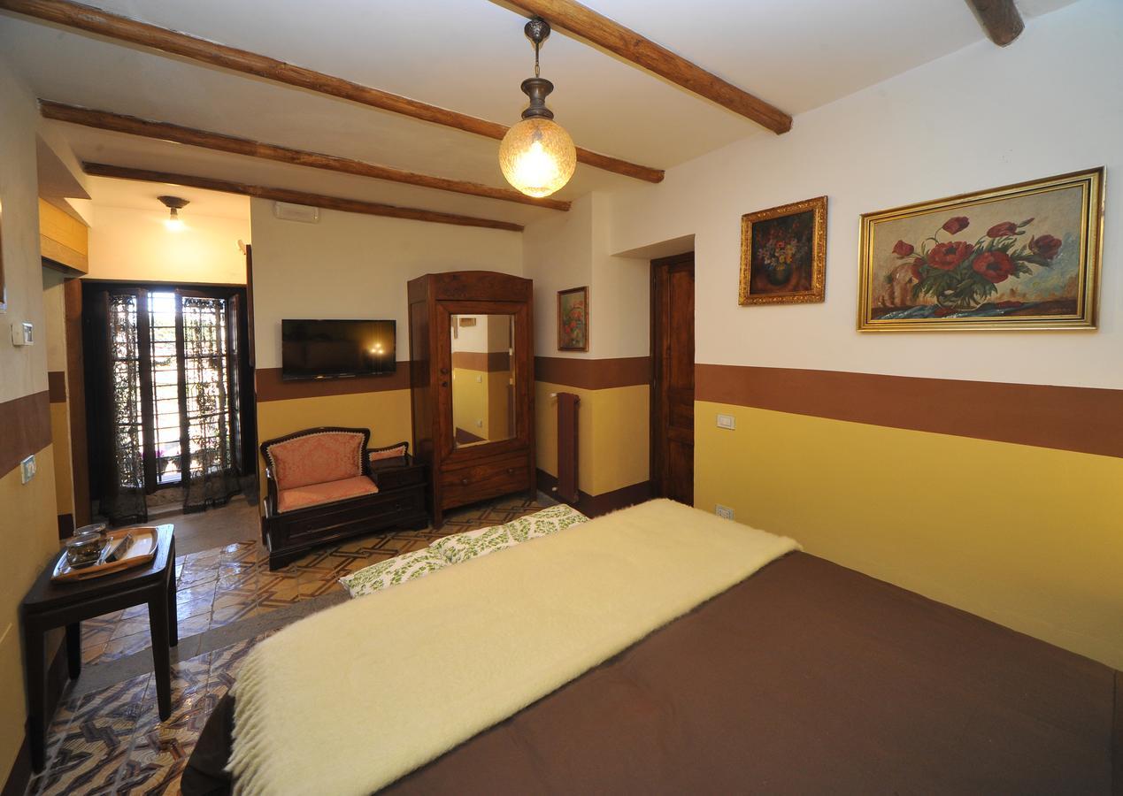 La Canonica Dei Fiori - Anna Fendi Country House Hotel Ronciglione  Buitenkant foto